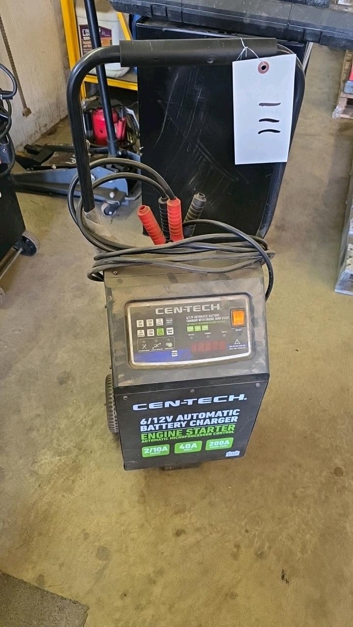 Used Cent-tech 6/12V Automatic Battery Charger/Engine Starter