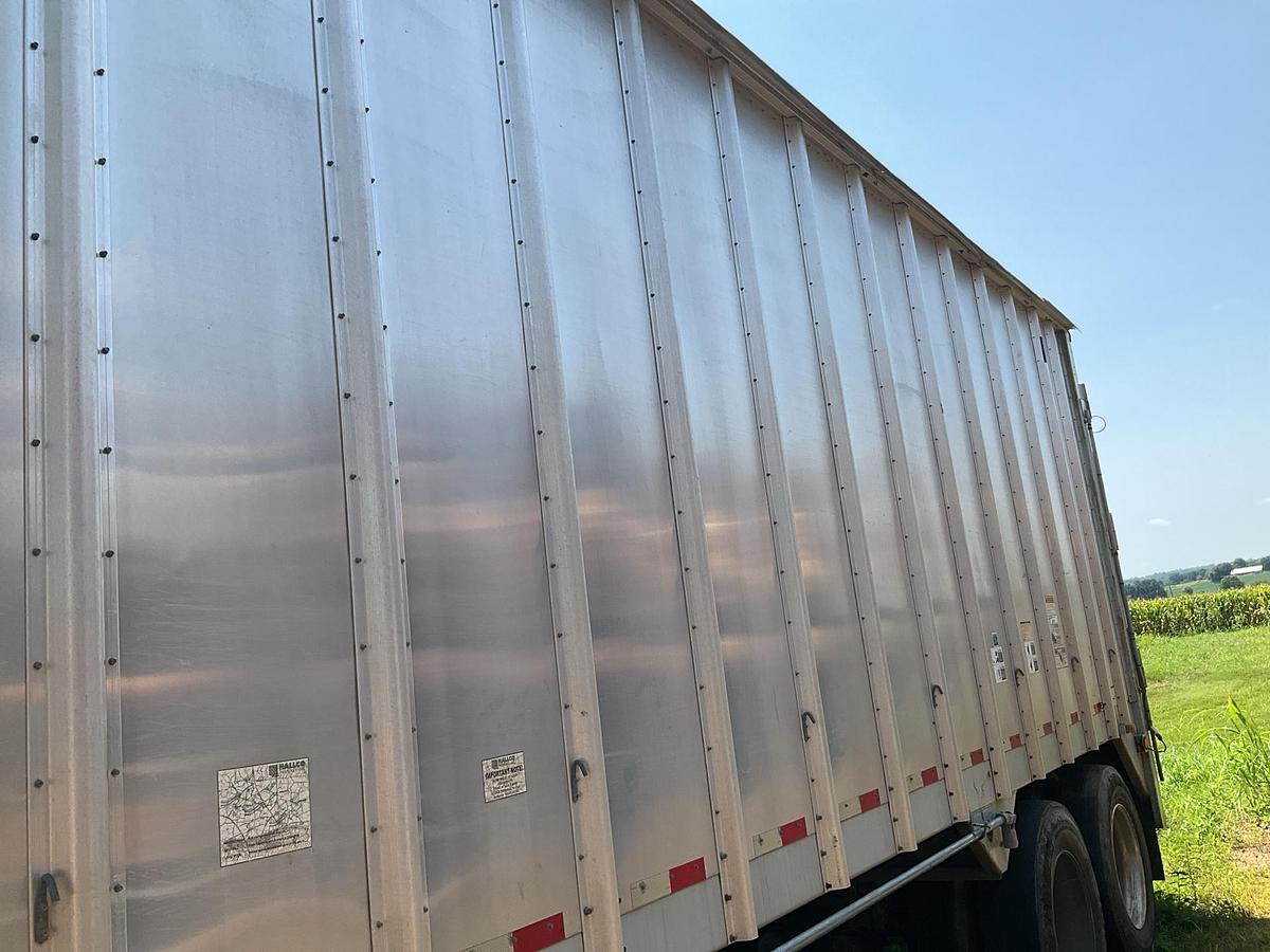 Used 2010 Peerless Live Floor Trailer