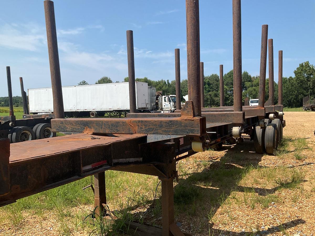 Used 1995 Savannah Log Trailer