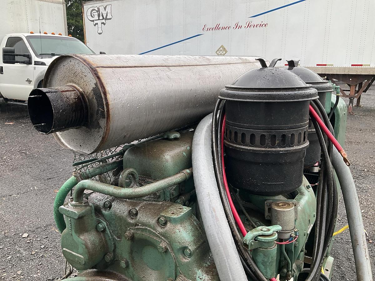 Used Detroit 671 100 KW Genset with Delco A.C. Y1-4634 Generator