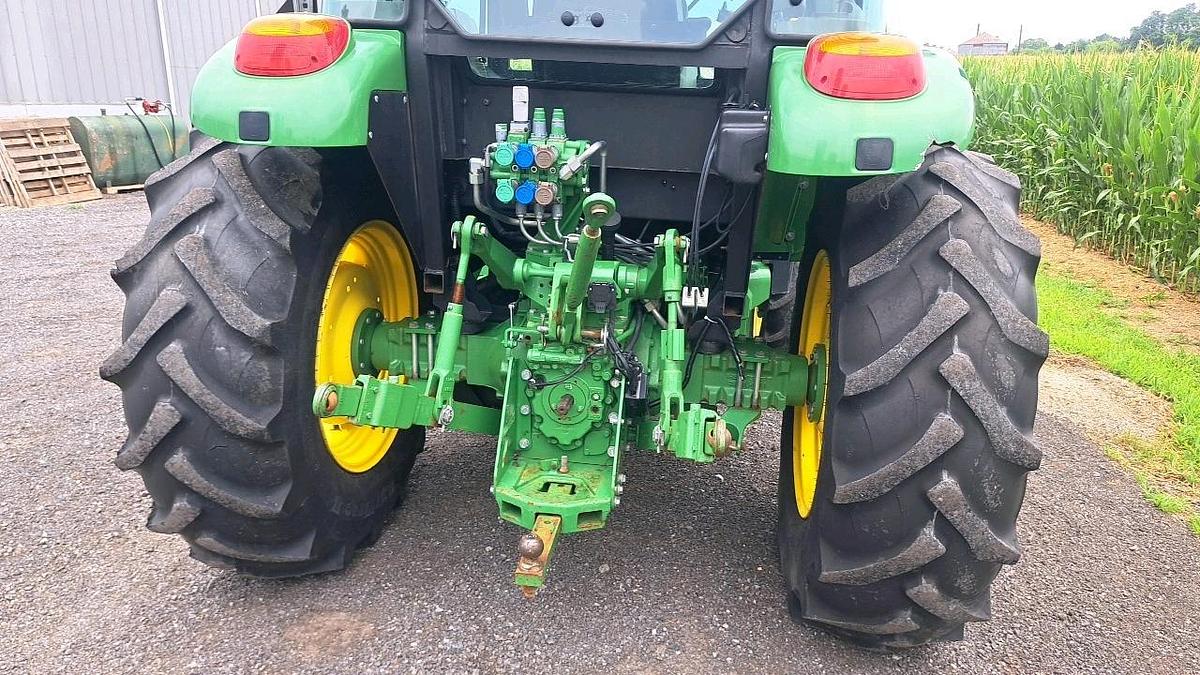 Used 2019 John Deere 5090E Tractor