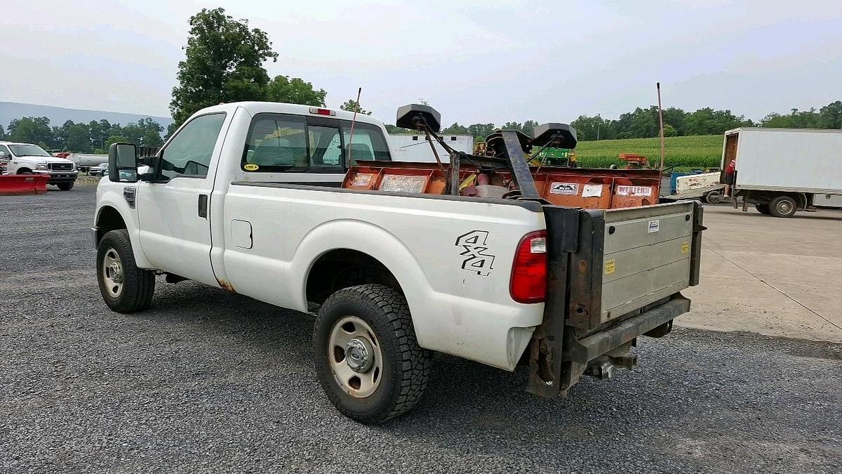 Used 2008 Ford F350 Pickup Truck