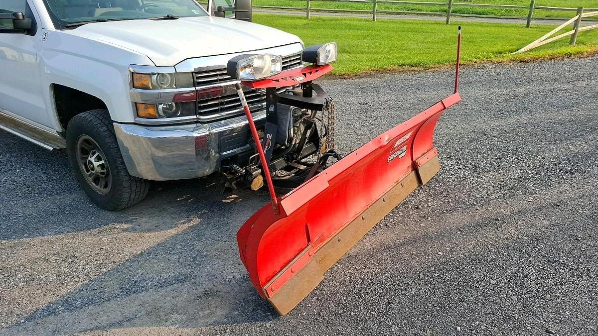 Used 2015 Chevrolet 2500 Flatbed Truck
