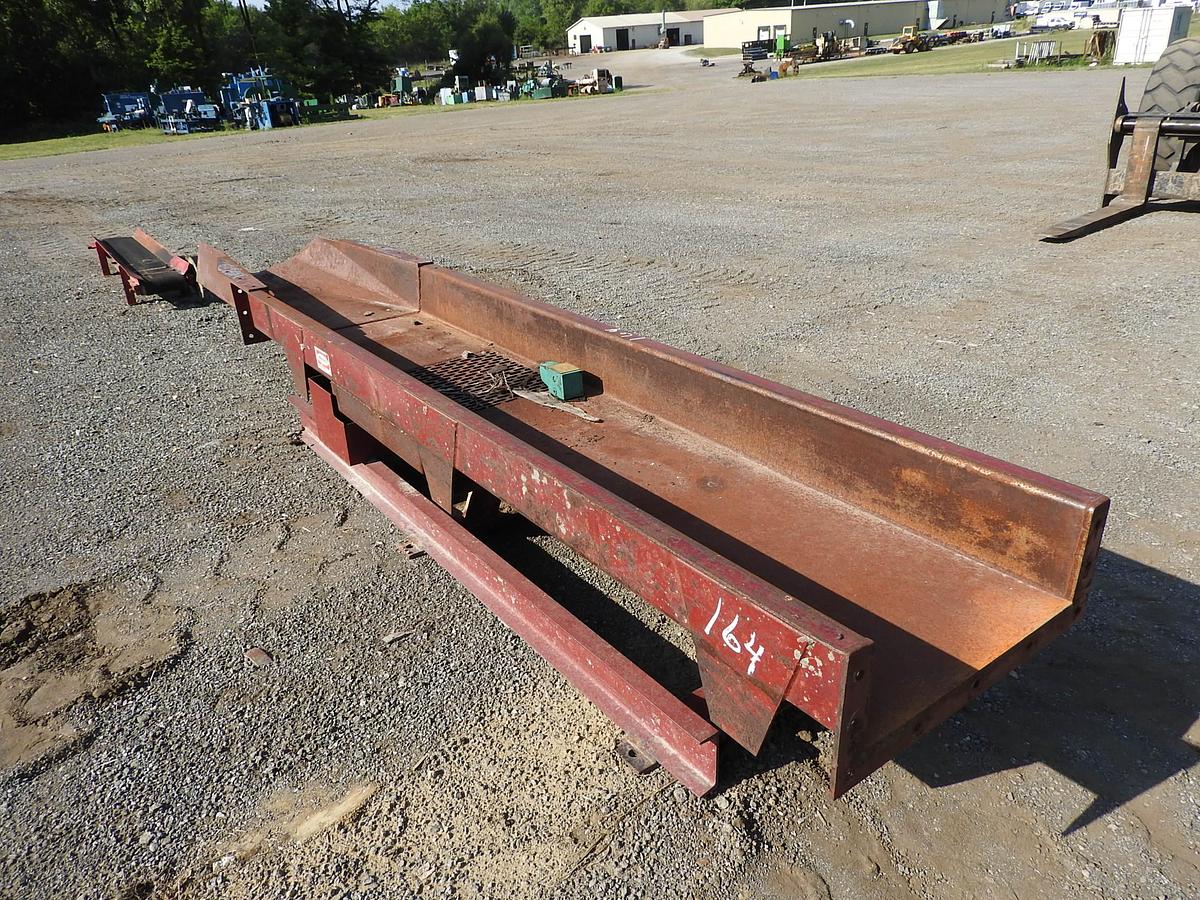 Used Vibrating Conveyor