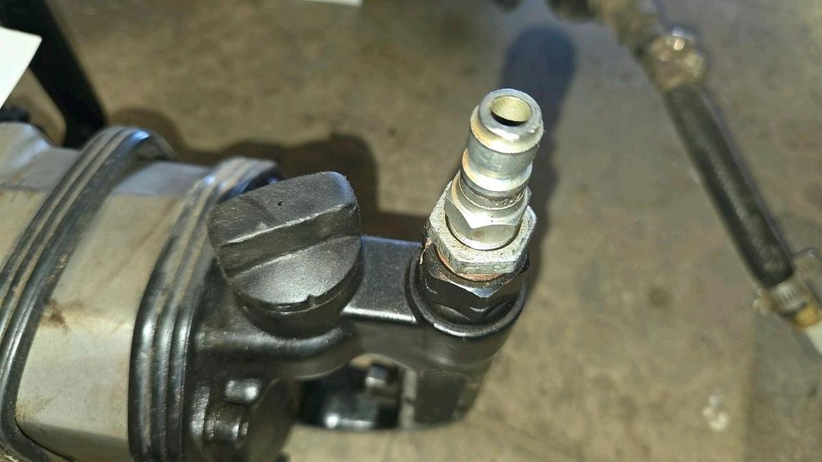 Used Aircat Pneumatic 1" Impact Driver
