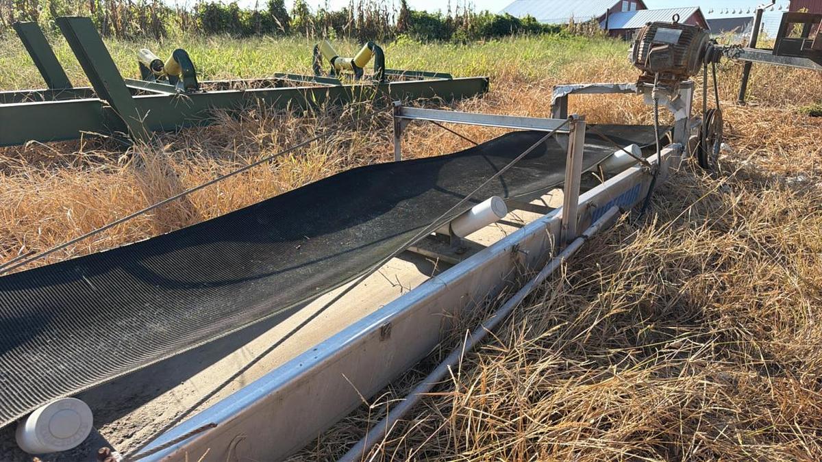 Used Waconia Concave Belt Conveyor