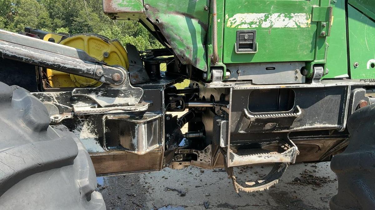 Used 2010 John Deere 548GIII Grapple Skidder