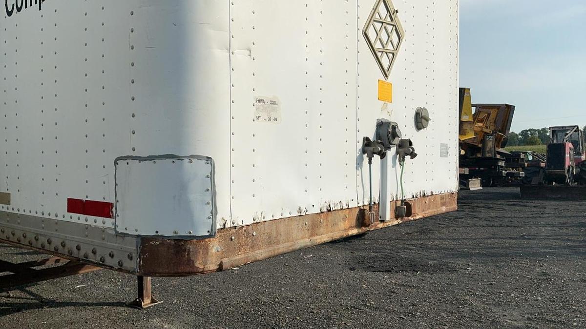 Used 1998 Strick Van Trailer