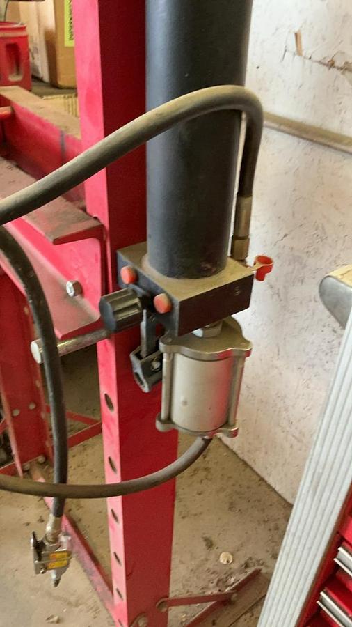 Used 20 Ton Shop Press