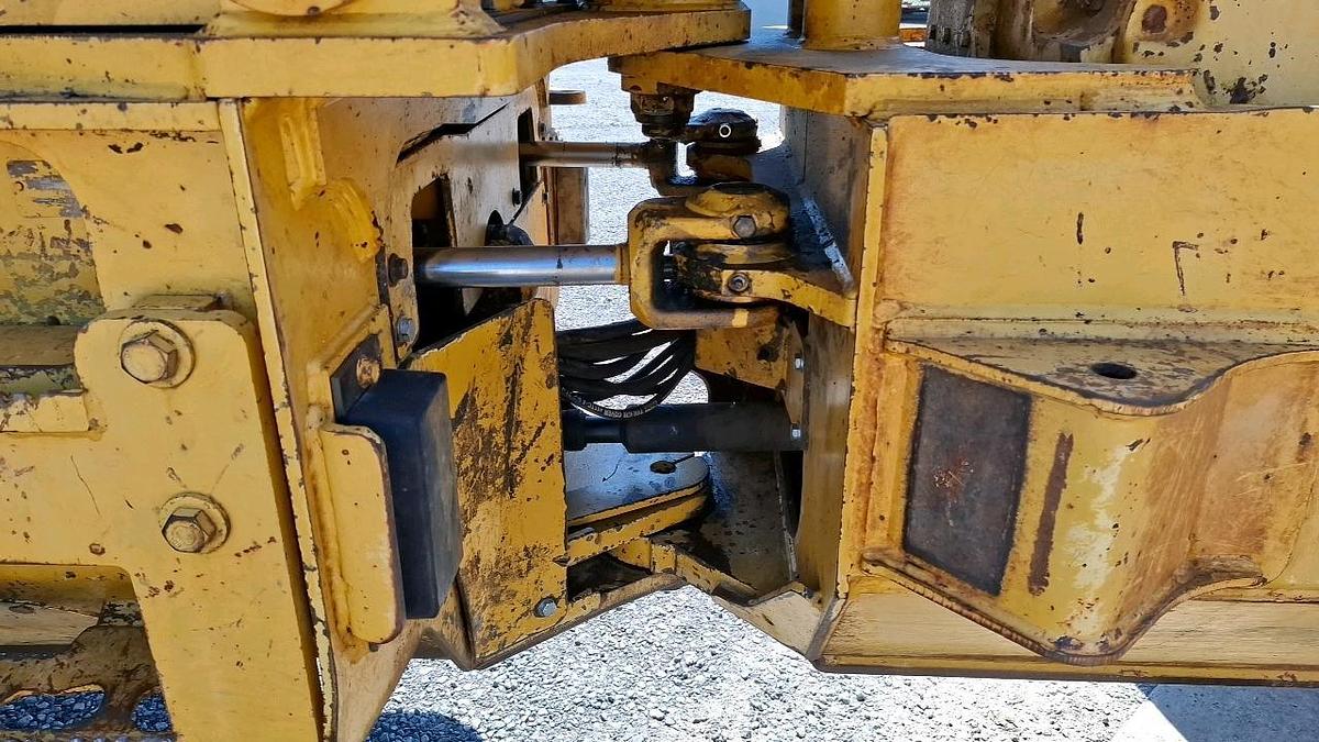 Used 1993 John Deere 640E Cable Skidder