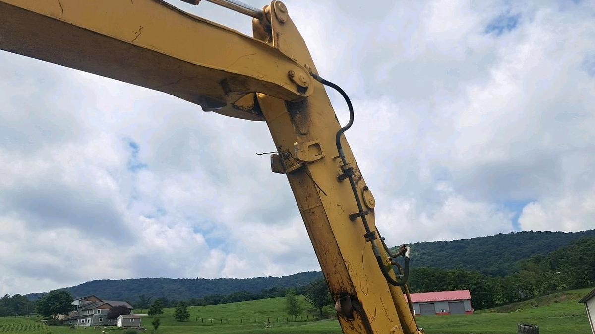 Used 1989 Caterpillar 211 Excavator