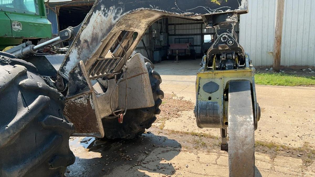 Used 2010 John Deere 548GIII Grapple Skidder