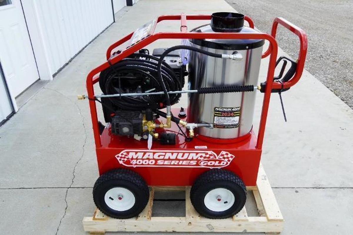 Used Magnum Gold 4000 Series Hot Water Pressure Washer