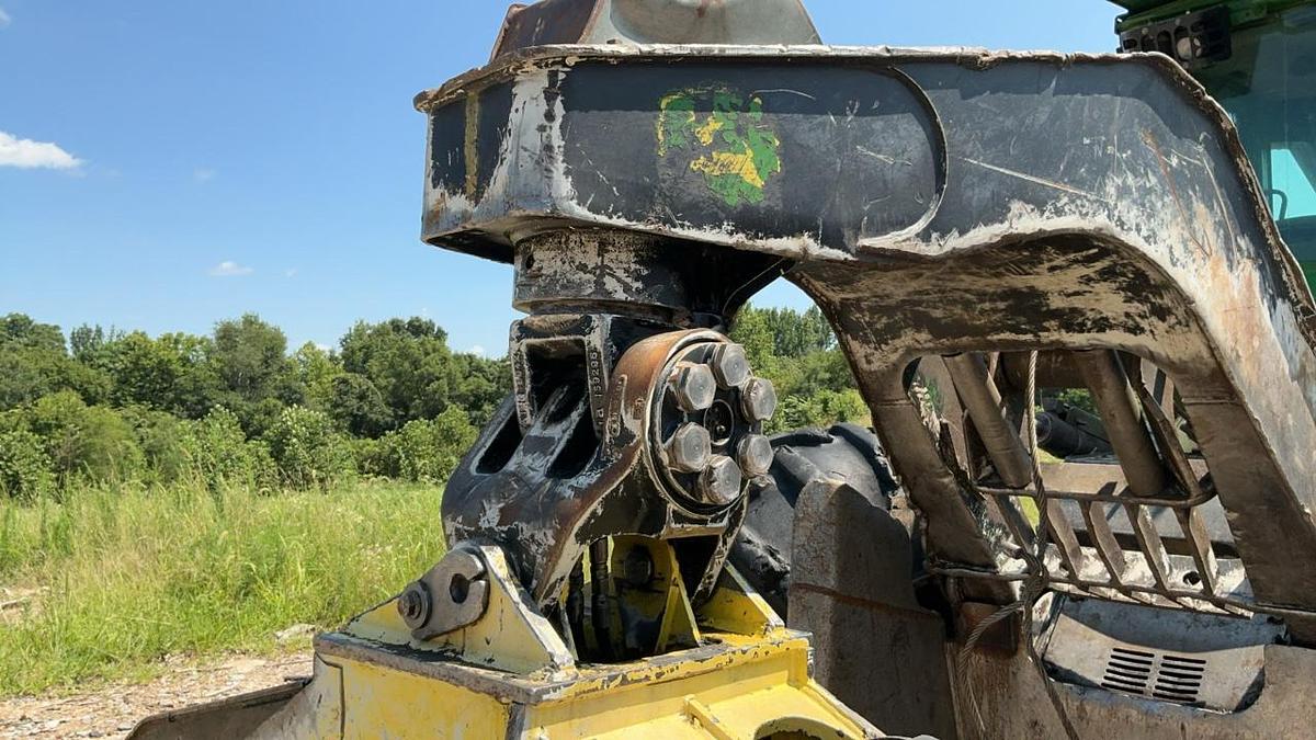 Used 2010 John Deere 548GIII Grapple Skidder