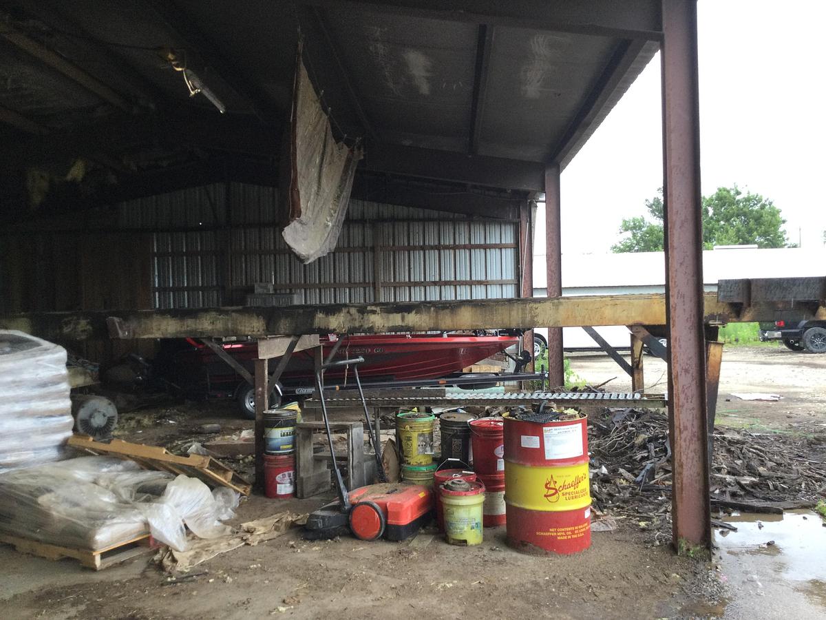 Used Hurdle Circular Sawmill       A complete setup