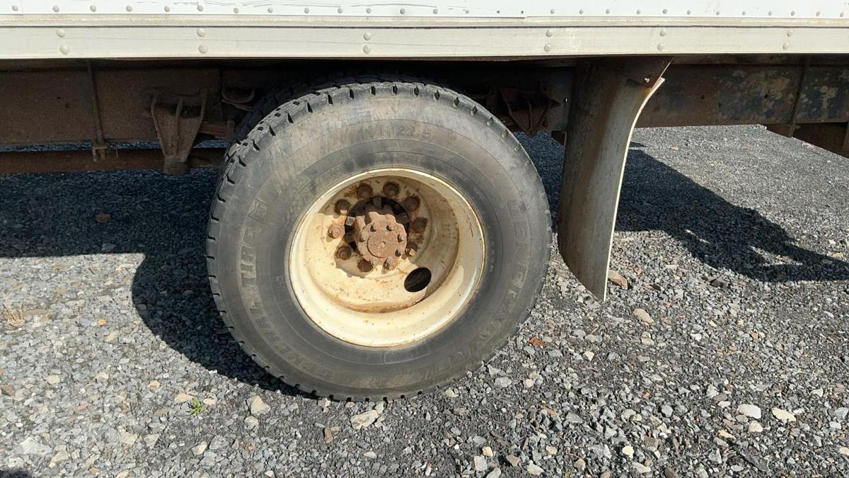 Used 1997 International Navistar 4700 4x2 Box Truck