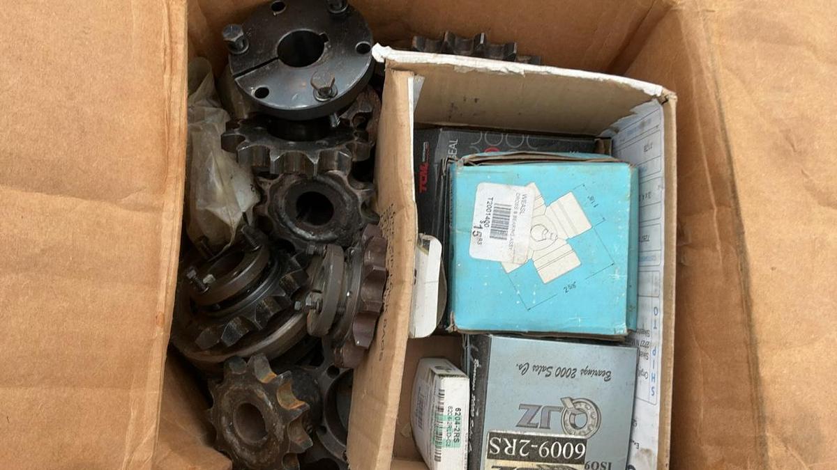 Used Misc. Pulleys, Bushings, and Sprockets