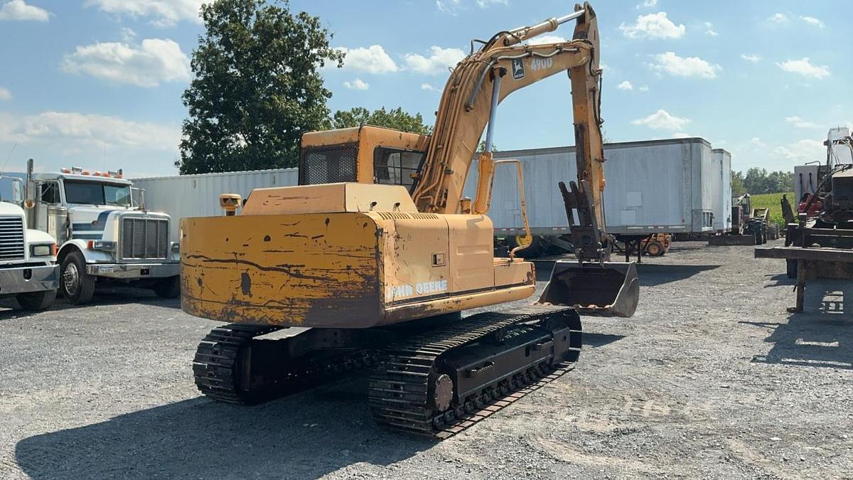 Used 1988 John Deere 490D Excavator