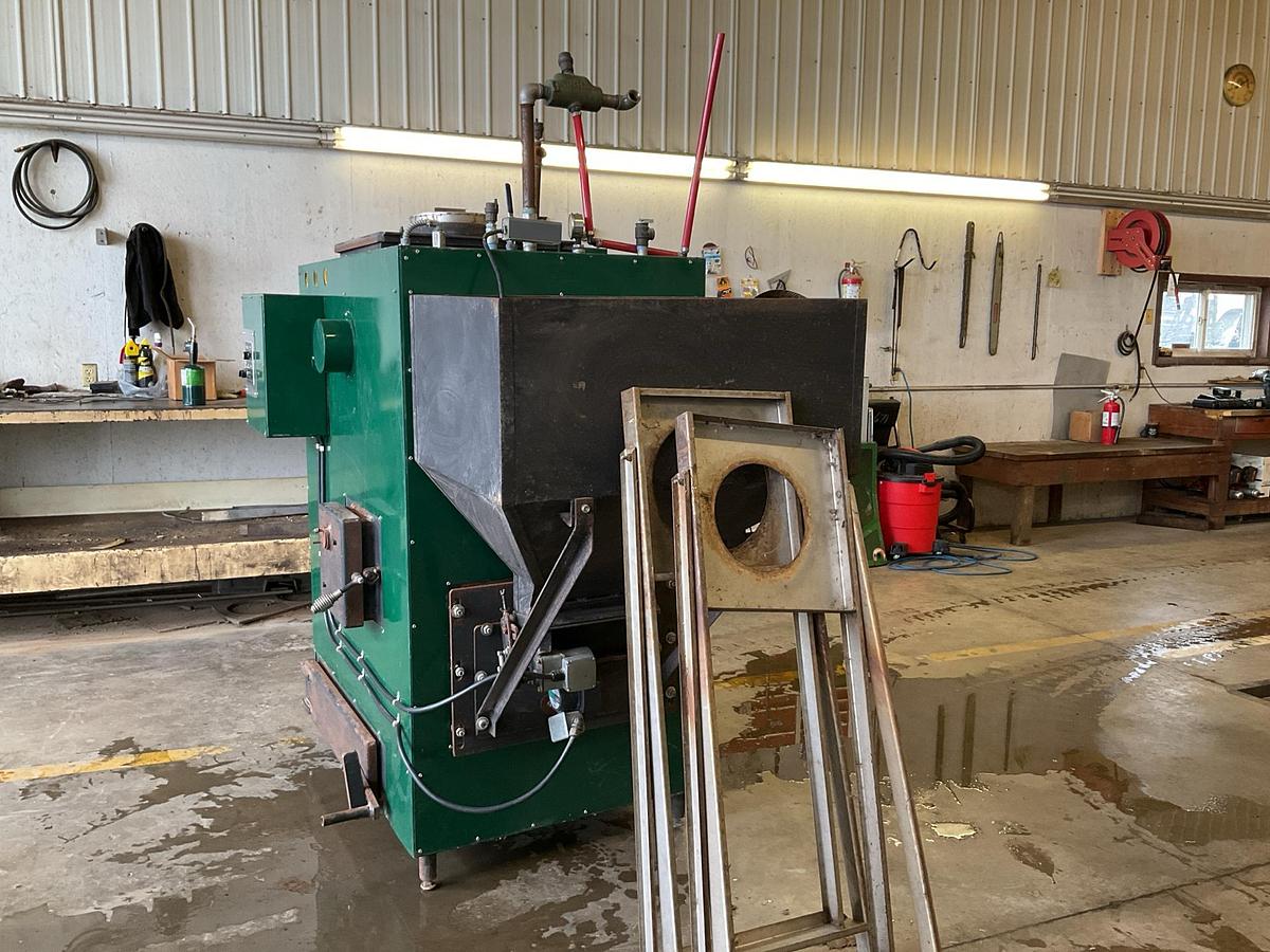 Used Glen Wood 350,000 BTU Coal Furnace