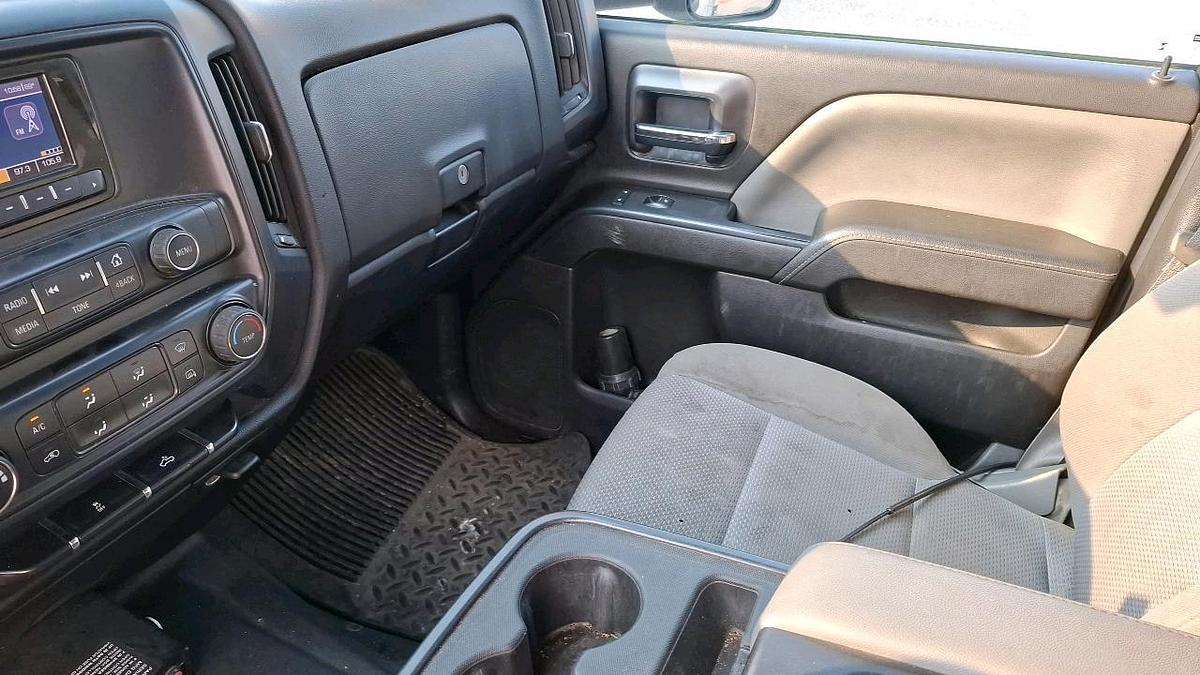 Used 2015 Chevrolet 2500 Flatbed Truck