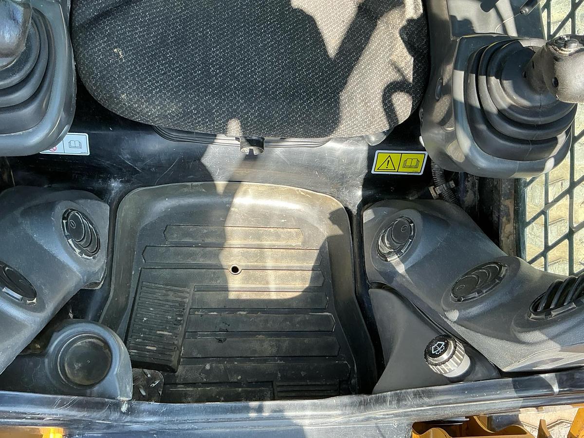 Used 2019 Cat 289D Compact Track Loader