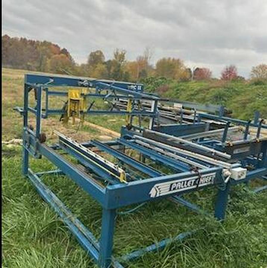 Used Pallet Chief w/ The Stacker