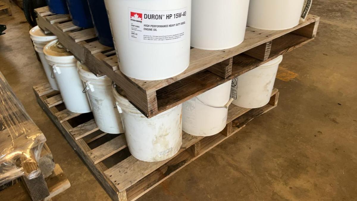 Used Duron HP 15W-40 Oil