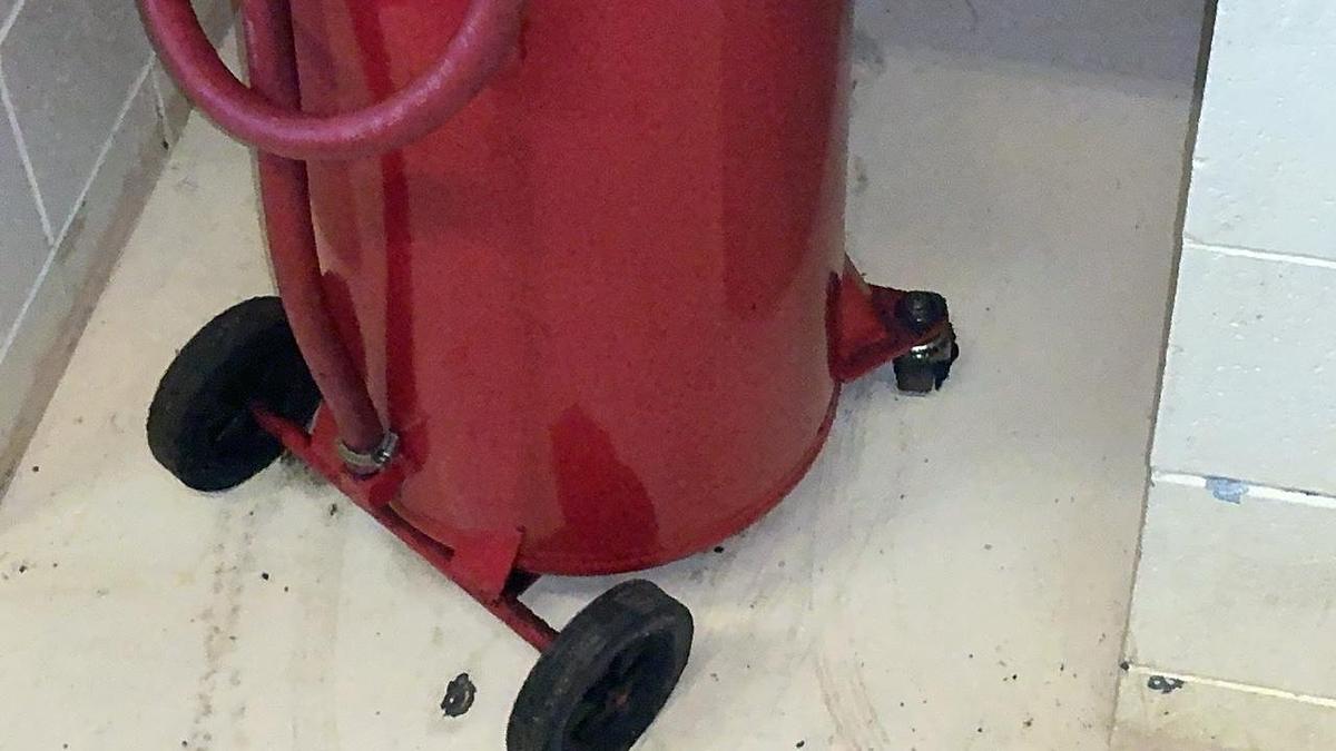 Used Oil Collection Tank