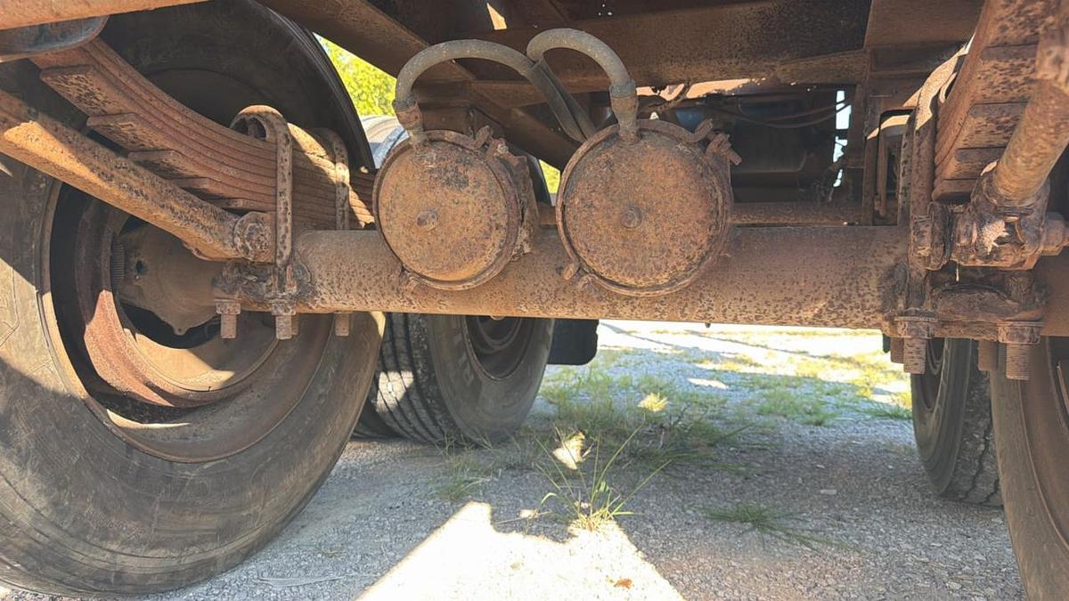 Used 1998 Sun Manufacturing Log Trailer