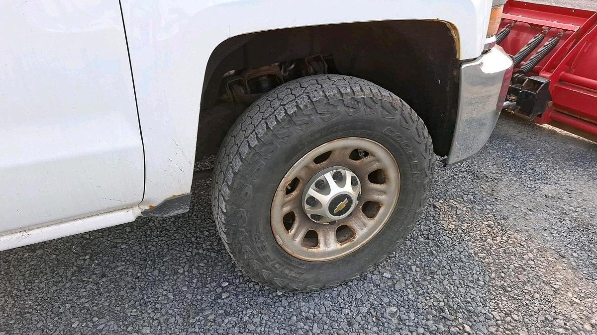 Used 2015 Chevrolet 2500 Flatbed Truck
