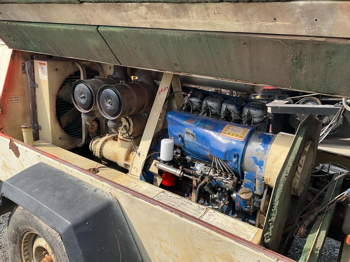 Used 1993 Ingersoll Rand P250BWD Portable Air Compressor