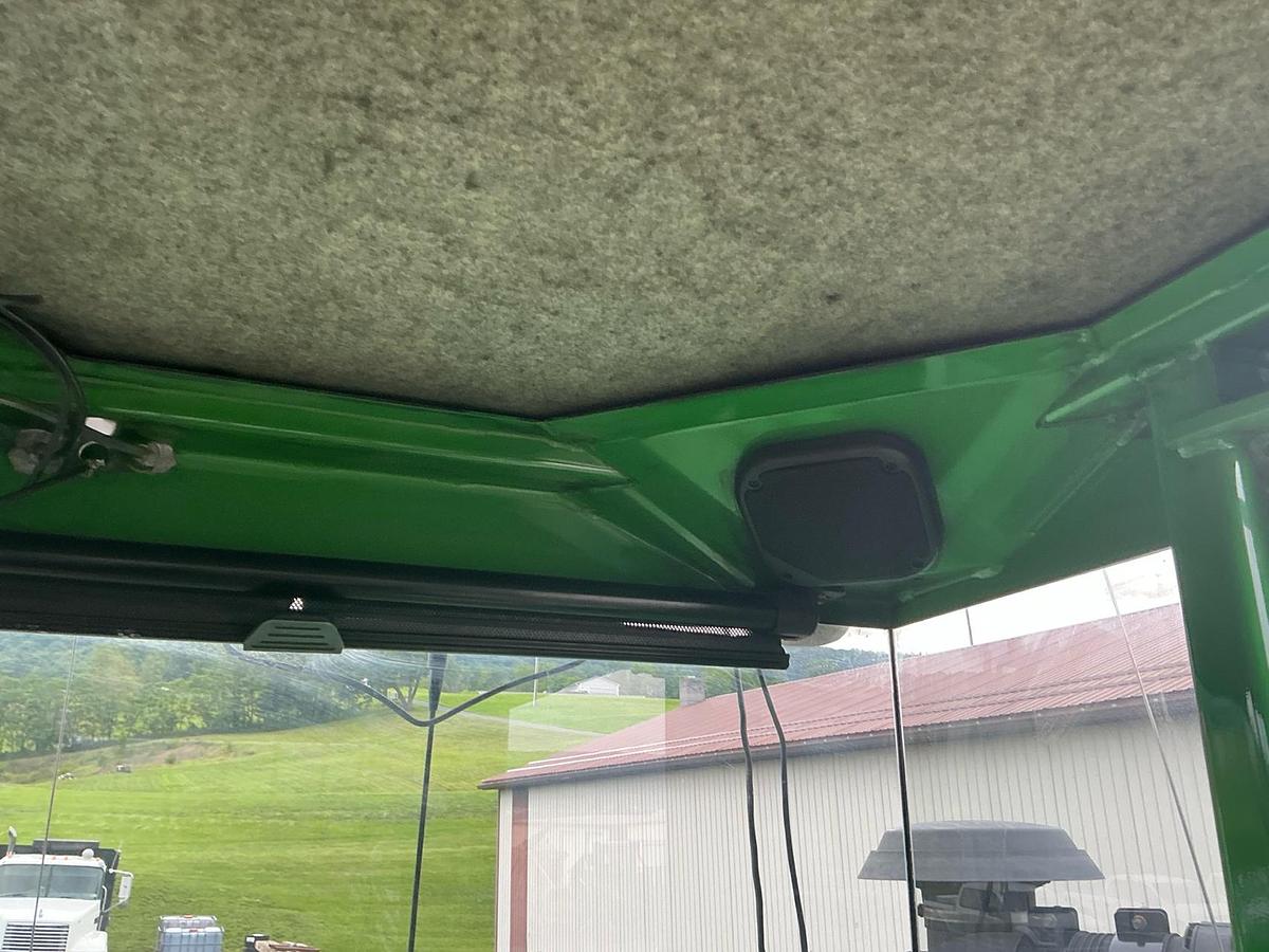 Used 2015 John Deere 335D Knuckleboom