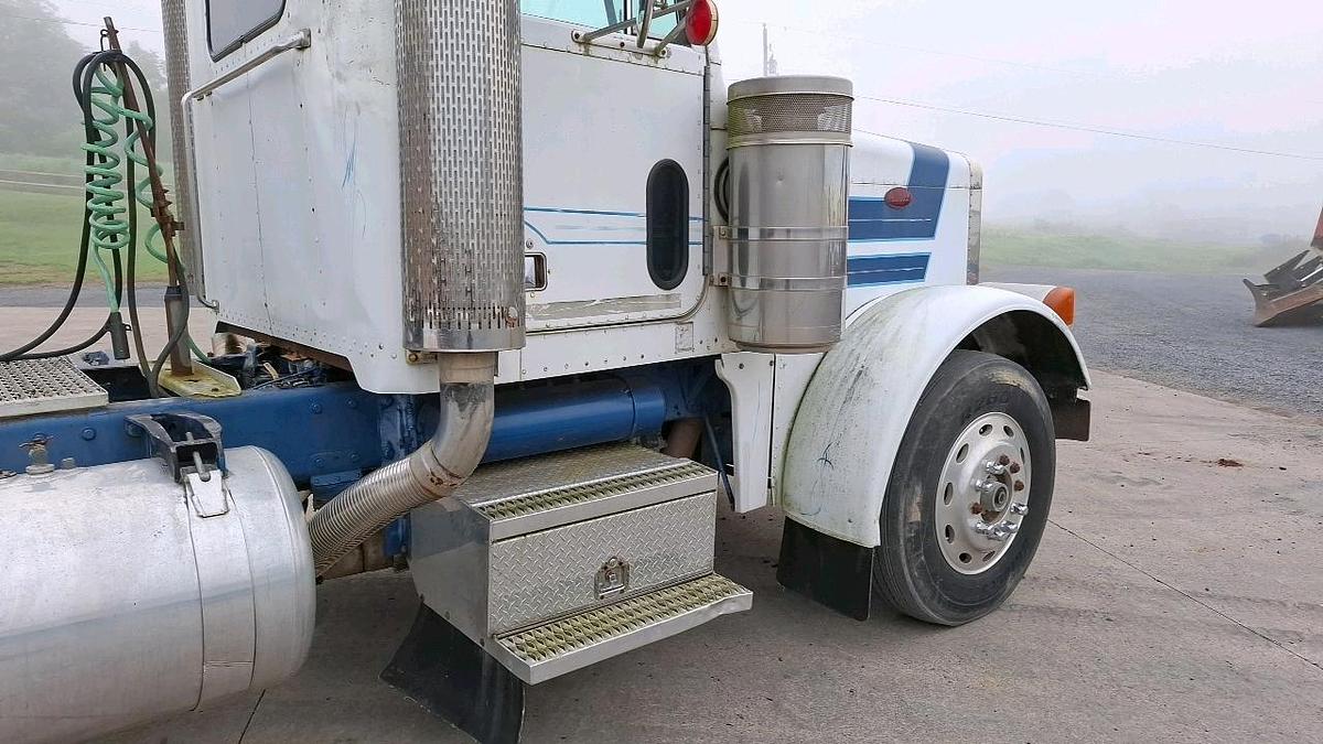 Used 1991 Peterbilt 379 Semi