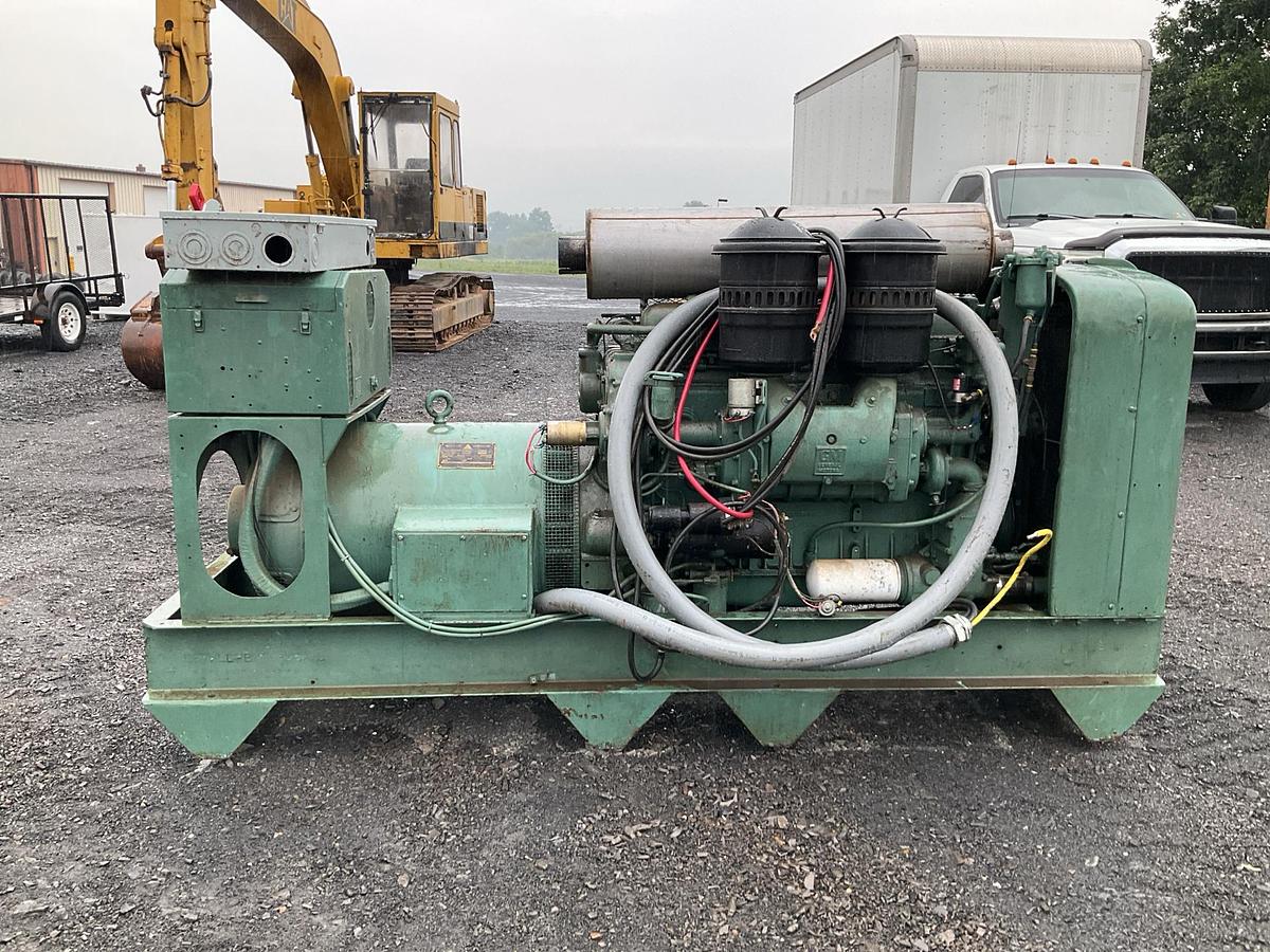 Used Detroit 671 100 KW Genset with Delco A.C. Y1-4634 Generator