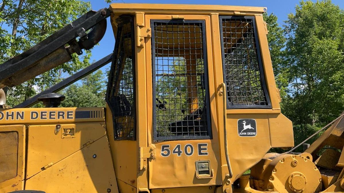 Used 1994 John Deere 540E Cable Skidder