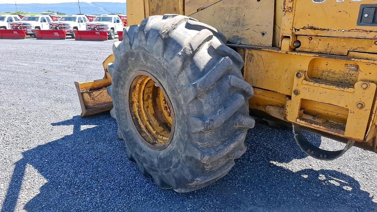 Used 1993 John Deere 640E Cable Skidder