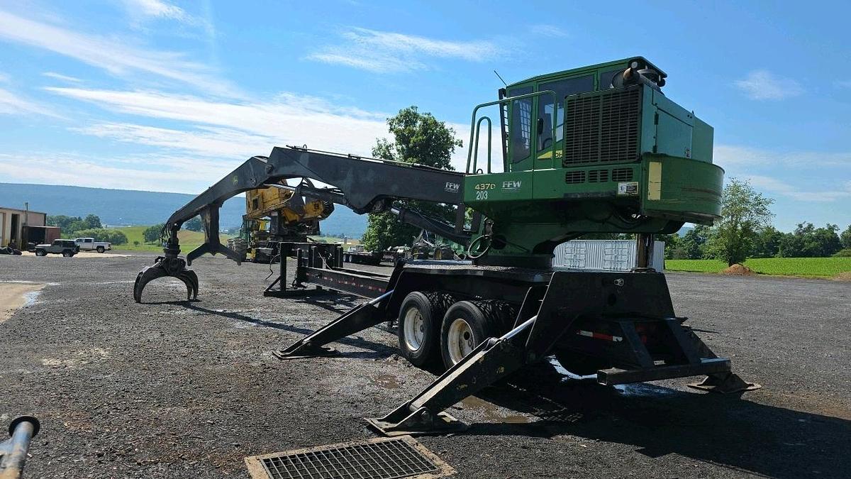Used 2014 John Deere 437 Knuckleboom Loader