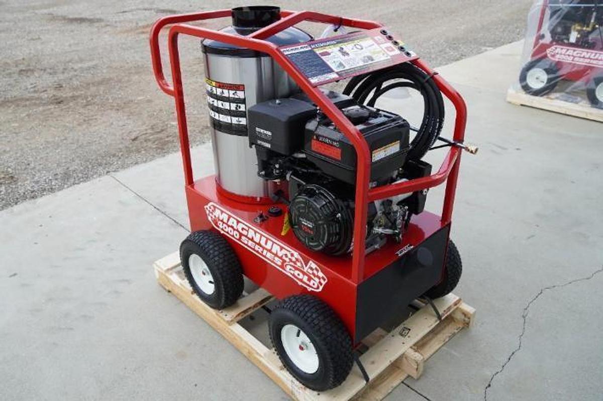 Used Magnum Gold 4000 Series Hot Water Pressure Washer