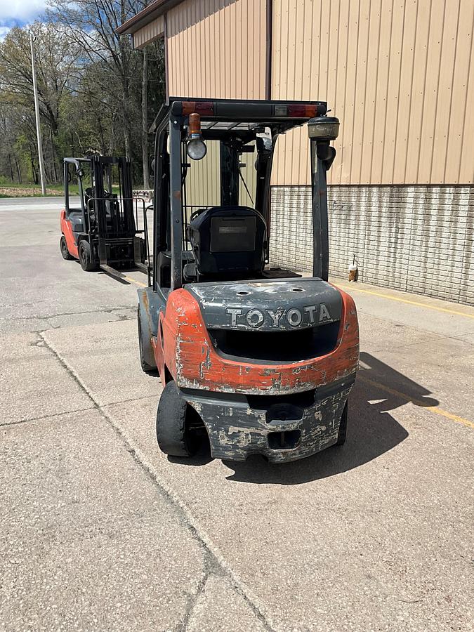 Used 8 FDU25 Toyota Forklift
