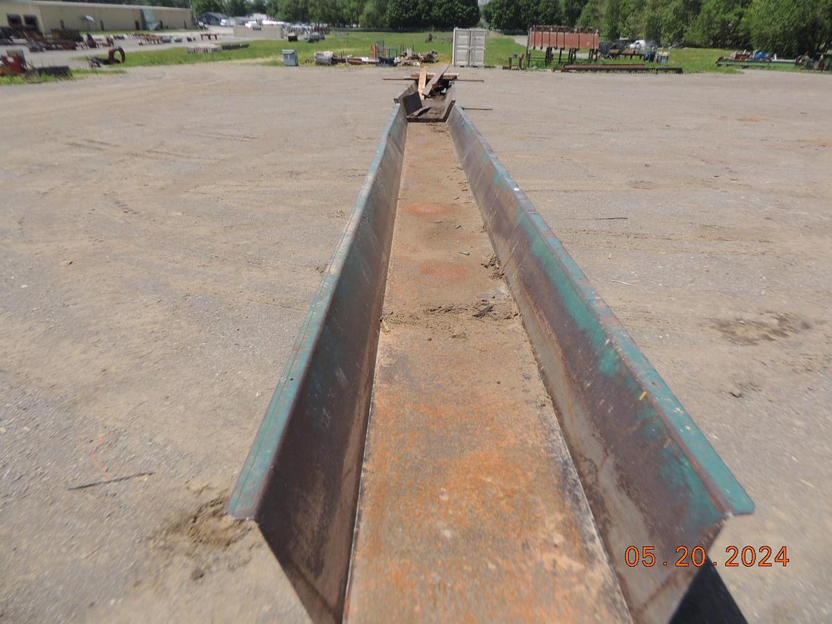 Used Vibrating Conveyor