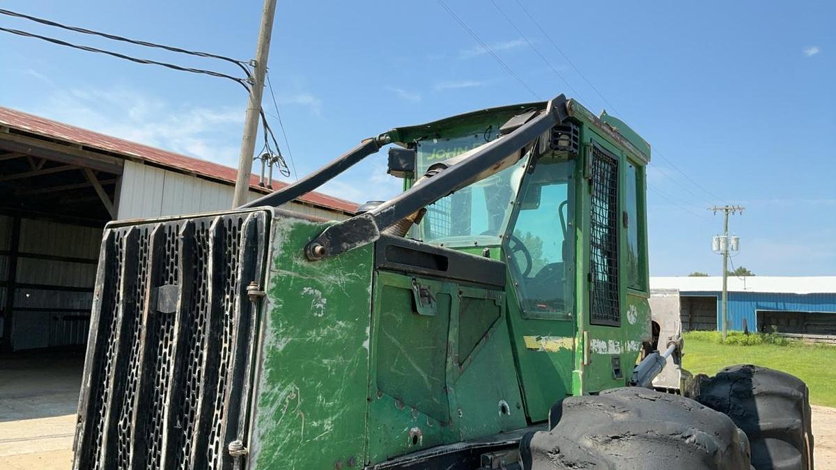 Used 2010 John Deere 548GIII Grapple Skidder