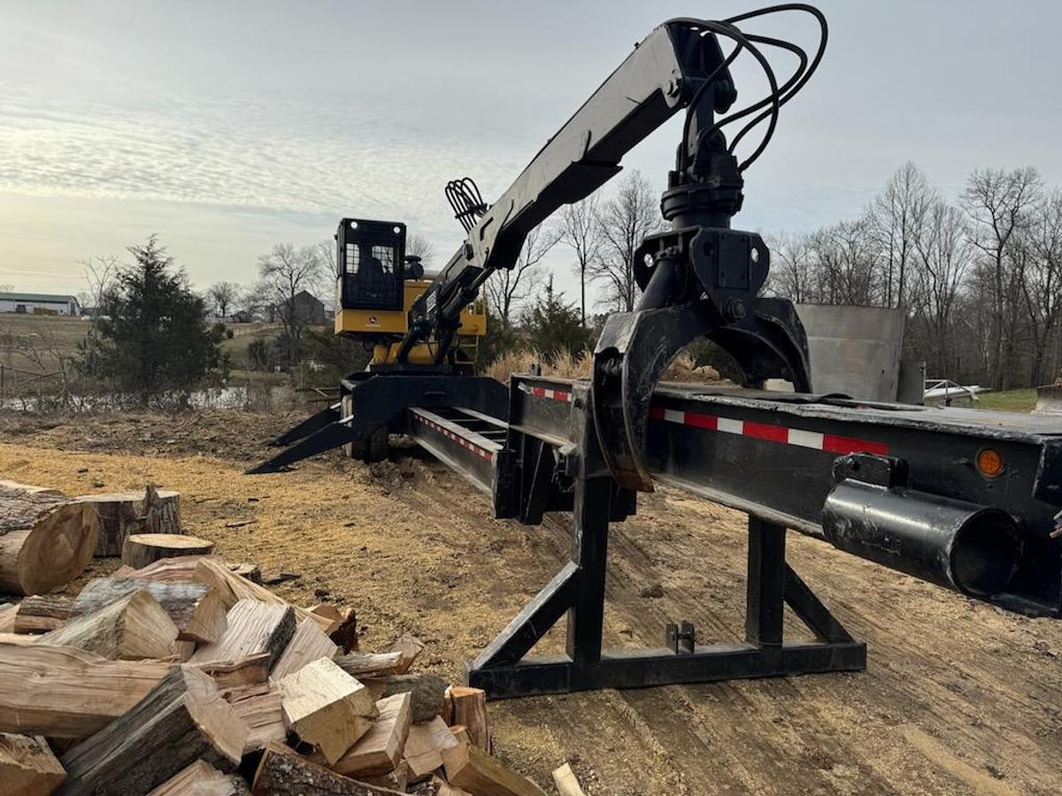 Used 435 John Deere Knuckleboom Loader