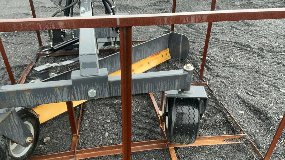 Used Landhonor Blade Attachment