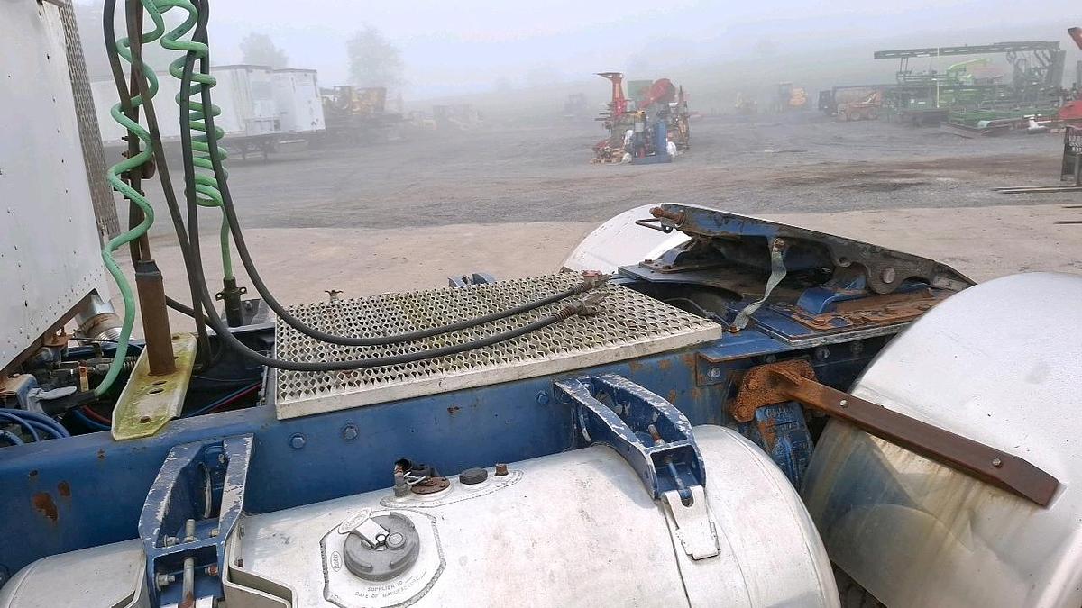 Used 1991 Peterbilt 379 Semi