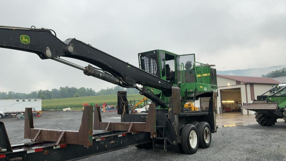 Used 2015 John Deere 335D Knuckleboom
