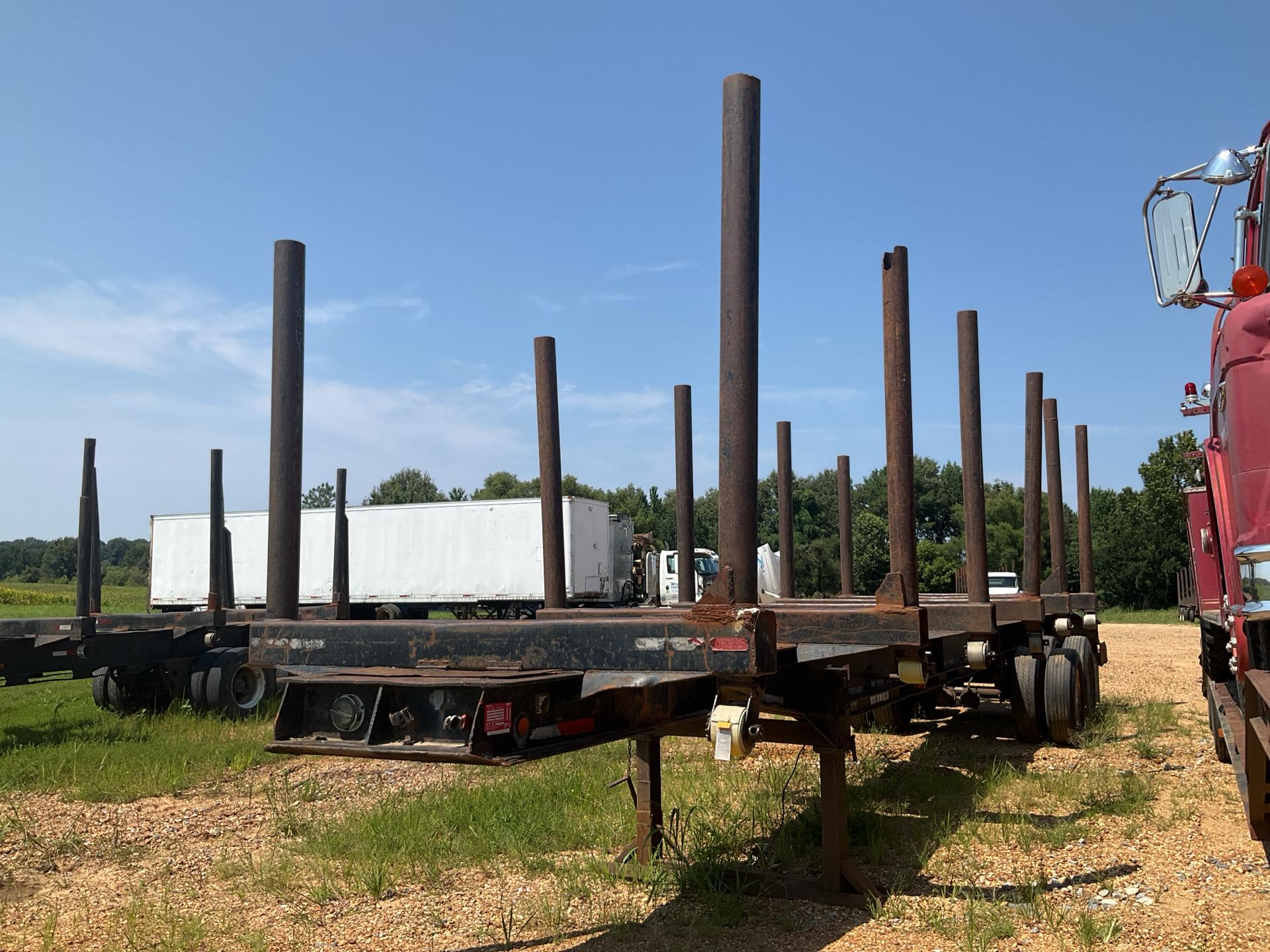 Used 1995 Savannah Log Trailer
