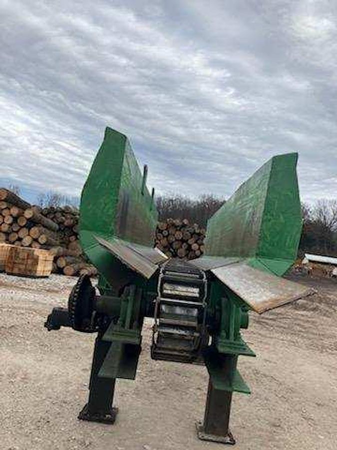 Used 36" x 16' Log Trough