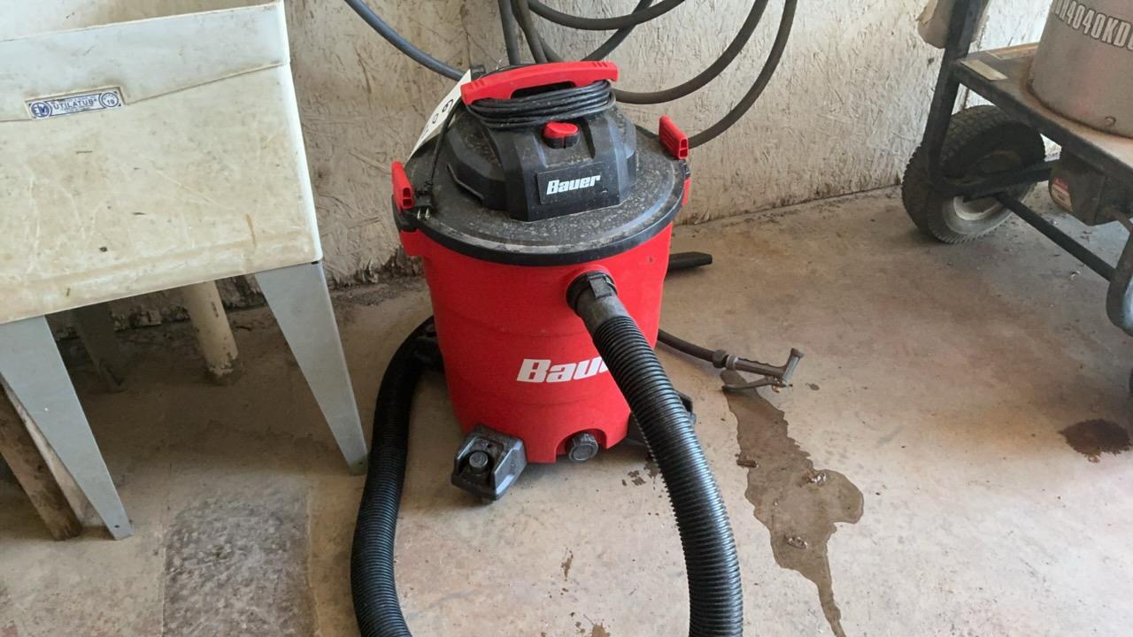 Used Bauer 14 gal Wet and Dry Vac