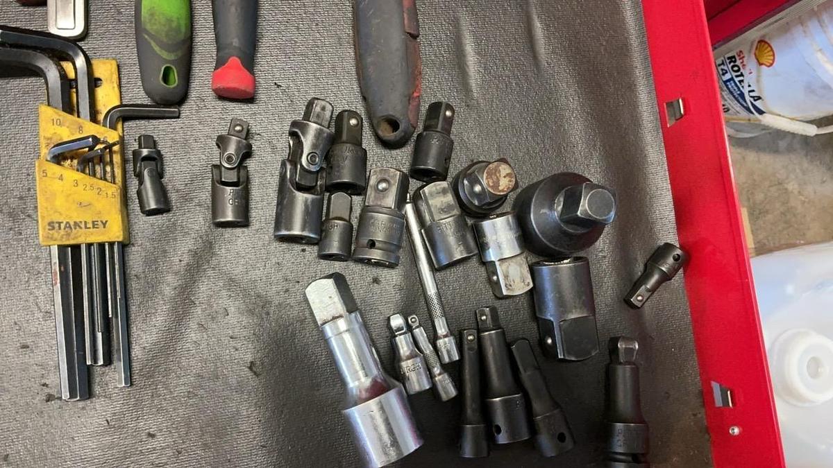 Used U.S. General Tool Box and Contents