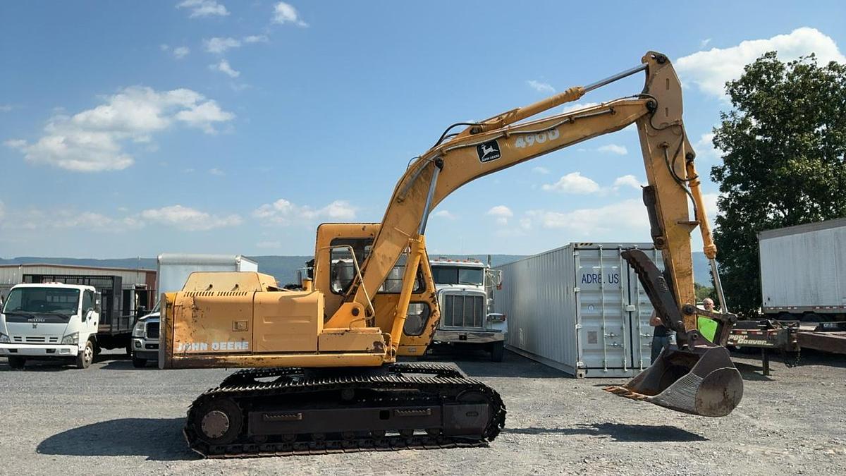 Used 1988 John Deere 490D Excavator